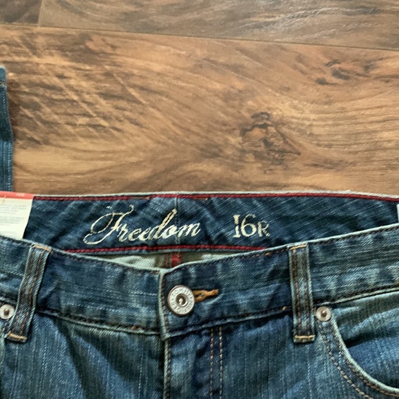 Tommy Hilfiger  Classic Bootcut Jeans 16R - Picture 5 of 6